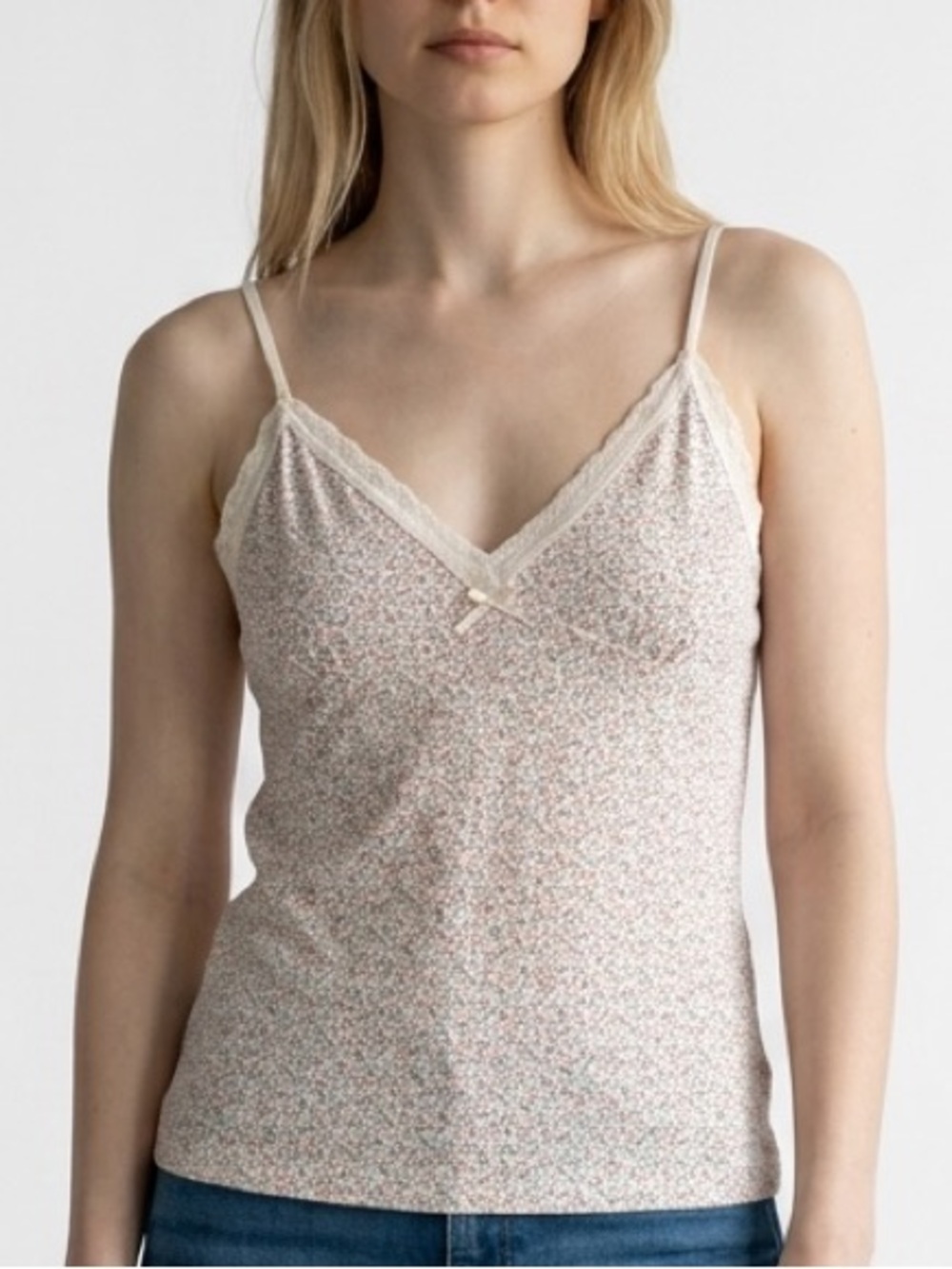 Brandy Melville Sleeveless Lace-Trim Floral Cami Top - Pink